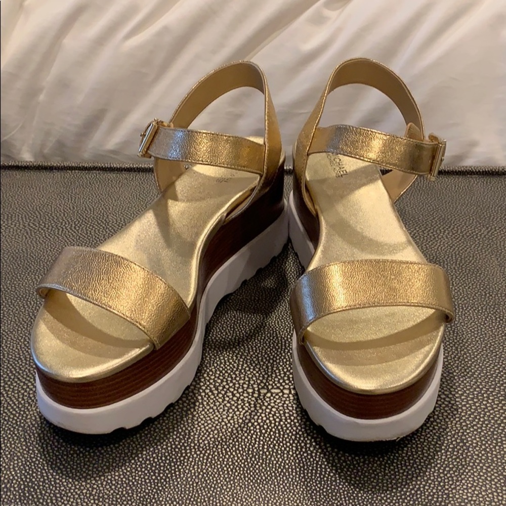 Michael Kors Gold platform Marlon sandal 9